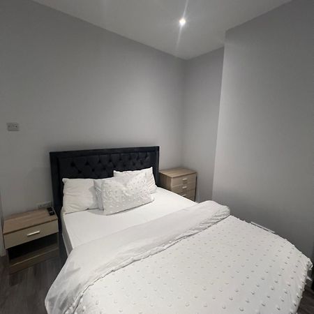 Spencer Bridge Rooms By Afl Northampton Bagian luar foto